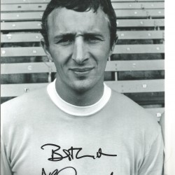 Mike Sumerbee Manchester City Signed 10 x 8 inch football photo. Mike Sumerbee Manchester City Signed 10 x 8 inch football photo.