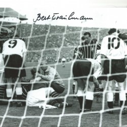 Bert Trautmann Manchester City Signed 12 x 8 inch football photo. Bert Trautmann Manchester City Signed 12 x 8 inch football photo.