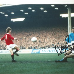 Joe Corrigan Manchester City Signed 10 x 8 inch football photo. Joe Corrigan Manchester City Signed 10 x 8 inch football photo.