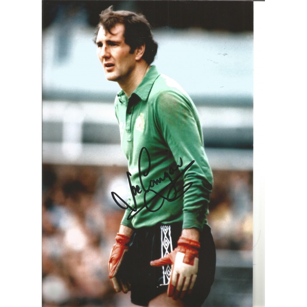 Joe Corrigan Manchester City Signed 10 x 8 inch football photo. Joe Corrigan Manchester City Signed 10 x 8 inch football photo.