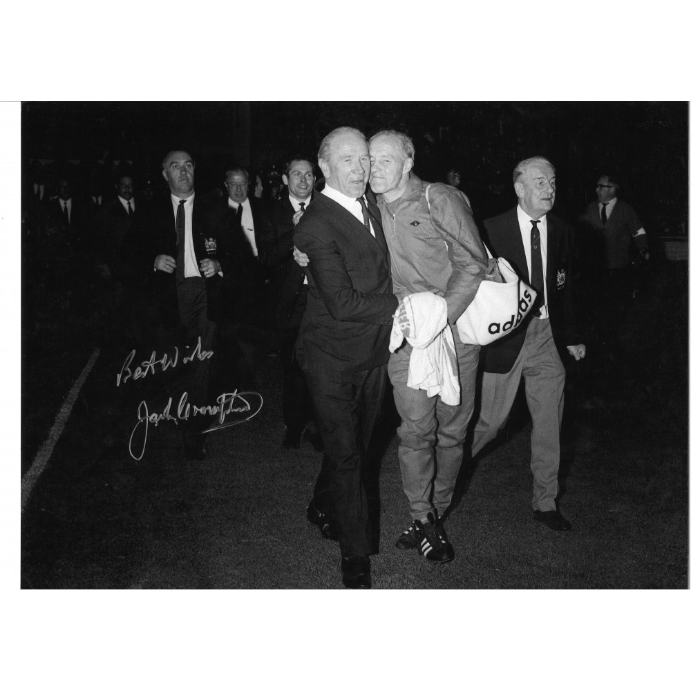 Jack Crompton Man United Signed 10 x 8 inch football photo. Jack Crompton Man United Signed 10 x 8 inch football photo.