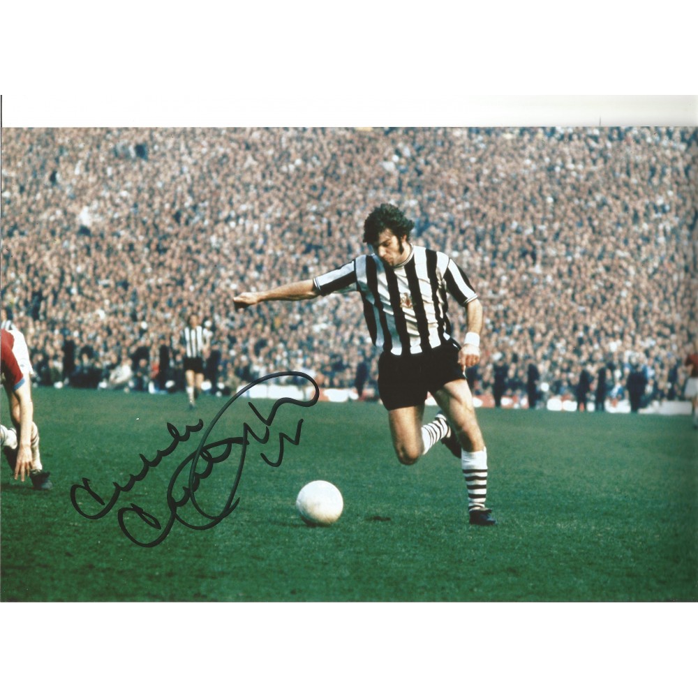 Malcolm Mcdonald Newcastle Signed 10 x 8 inch football photo. Malcolm Mcdonald Newcastle Signed 10 x 8 inch football photo.