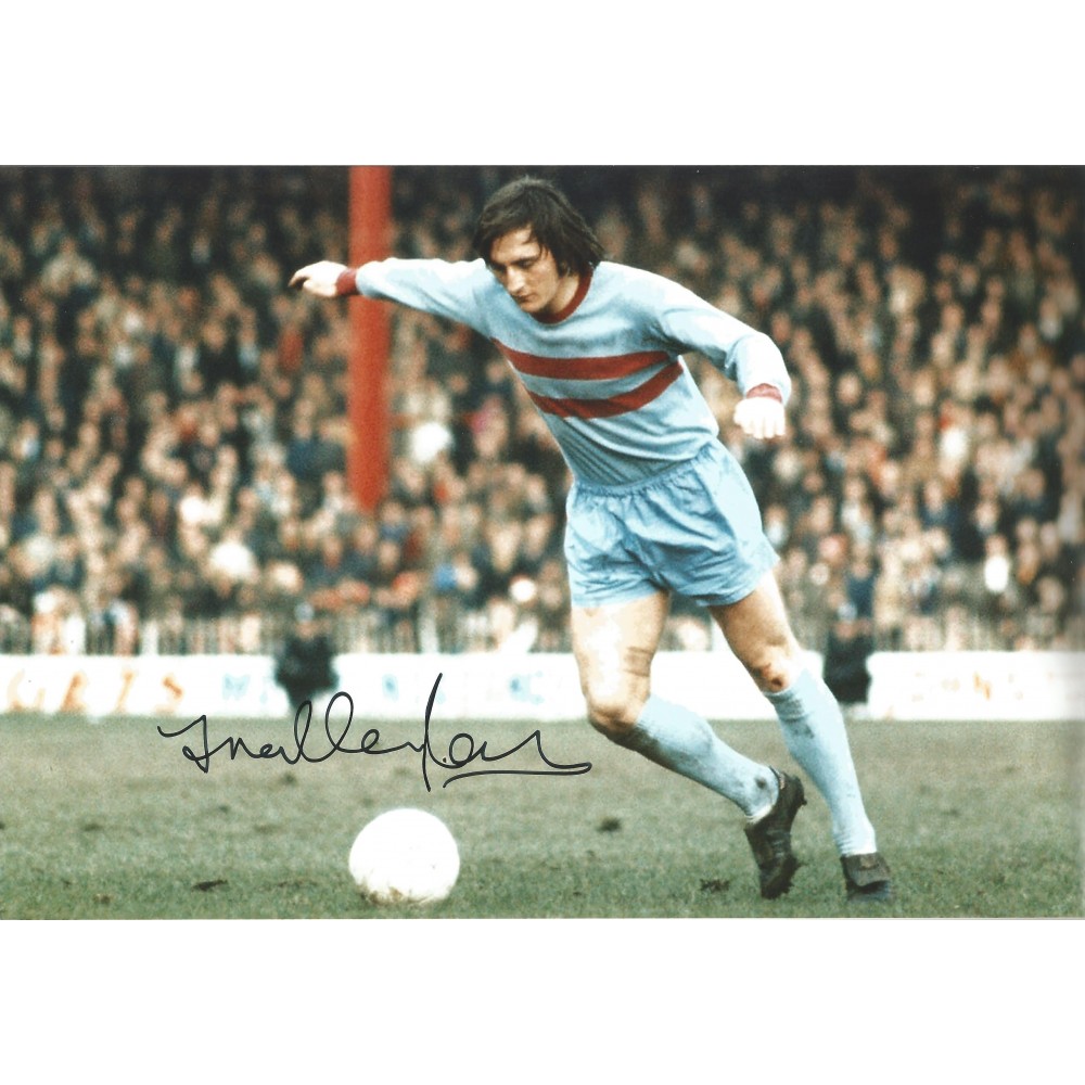 Frank Lampard senior West Ham Signed 12 x 8 inch football photo. Frank Lampard senior West Ham Signed 12 x 8 inch football photo.