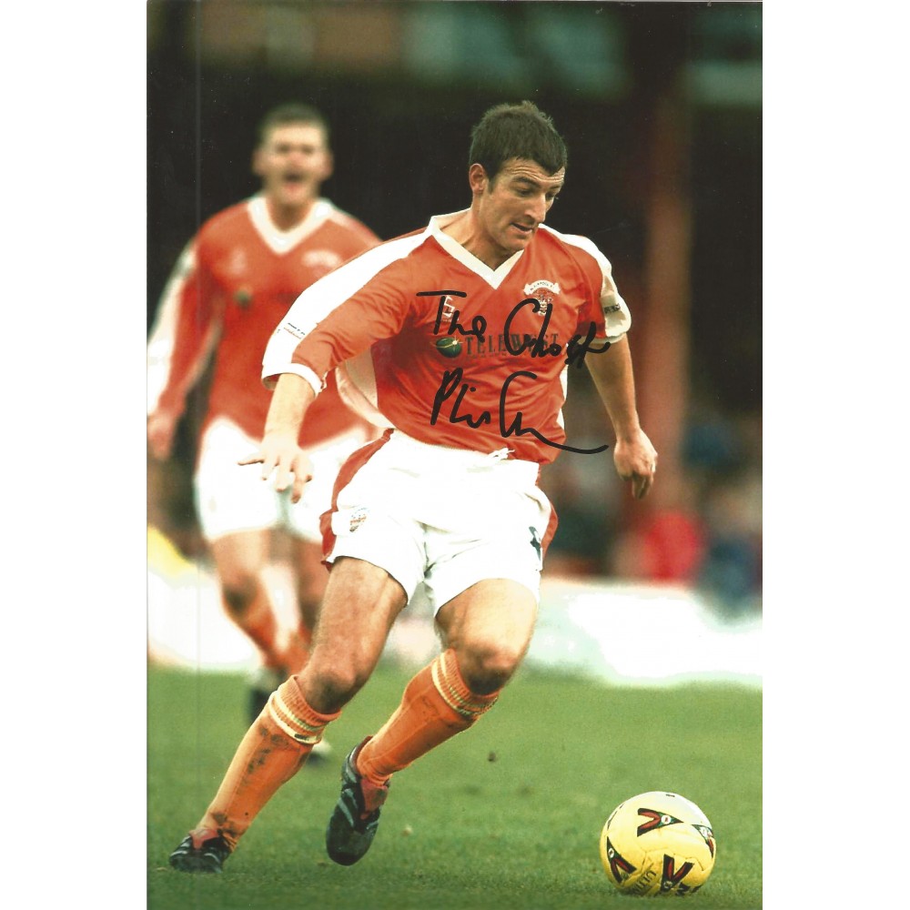 Phil "The Ghost" Clarkson Blackpool Signed 10 x 8 inch football photo. Phil "The Ghost" Clarkson Blackpool Signed 10 x 8 inch football photo.