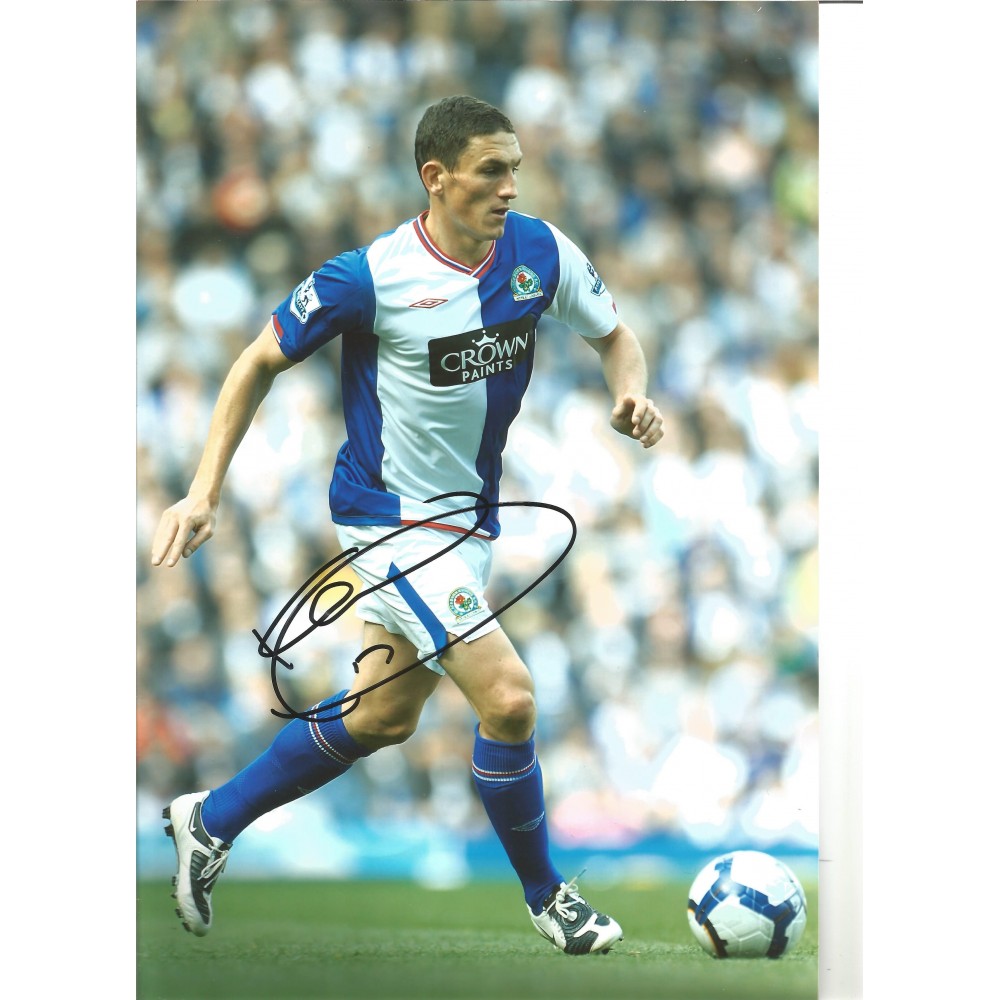 Keith Andrews Blackburn Signed 12 x 8 inch football photo. Keith Andrews Blackburn Signed 12 x 8 inch football photo.