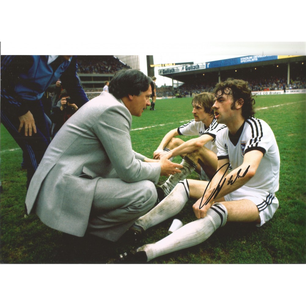 John Wark Ipswich Town Signed 10 x 8 inch football photo. John Wark Ipswich Town Signed 10 x 8 inch football photo.