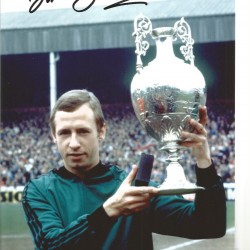 John Mcgovern Notts Forest Signed 10 x 8 inch football photo. John Mcgovern Notts Forest Signed 10 x 8 inch football photo.