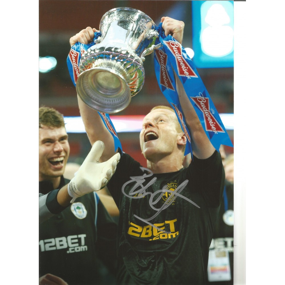 Ben Watson Wigan Signed 12 x 8 inch football photo. Ben Watson Wigan Signed 12 x 8 inch football photo.
