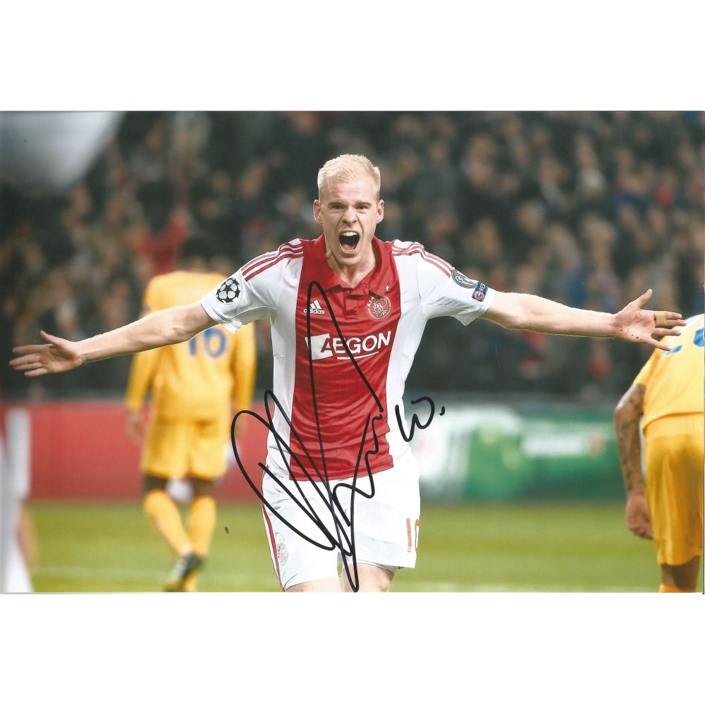 Davy Klaassen Ajax signed 12 x 8 football colour photo. Davy Klaassen Ajax signed 12 x 8 football colour photo.