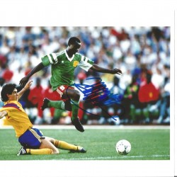 Roger Milla Cameroon Signed 10 x 8 inch football photo. Roger Milla Cameroon Signed 10 x 8 inch football photo.