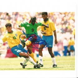 Roger Milla Cameroon Signed 10 x 8 inch football photo. Roger Milla Cameroon Signed 10 x 8 inch football photo.