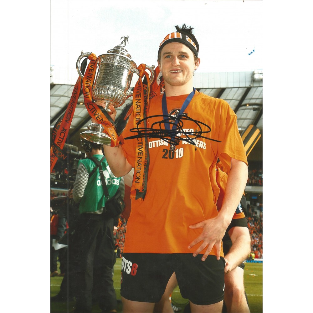Craig Conway Cup Final Dundee Signed 10 x 8 inch football photo. Craig Conway Cup Final Dundee Signed 10 x 8 inch football photo.