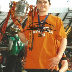 Craig Conway Cup Final Dundee Signed 10 x 8 inch football photo. Craig Conway Cup Final Dundee Signed 10 x 8 inch football photo.