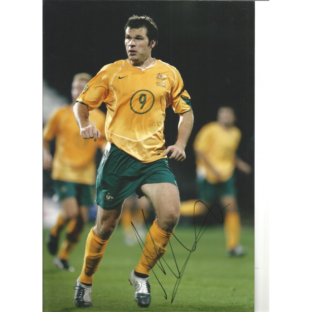 Mark Viduka Australia Signed 10 x 8 inch football photo. Mark Viduka Australia Signed 10 x 8 inch football photo.