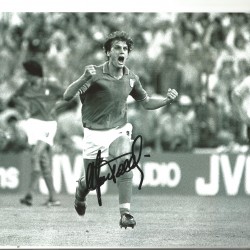 Marco Tardelli Italy Signed 10 x 8 inch football photo. Marco Tardelli Italy Signed 10 x 8 inch football photo.