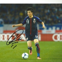 Ryo Miyaichi Japan Signed 10 x 8 inch football photo. Ryo Miyaichi Japan Signed 10 x 8 inch football photo.
