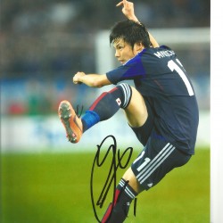 Ryo Miyaichi Japan Signed 10 x 8 inch football photo. Ryo Miyaichi Japan Signed 10 x 8 inch football photo.