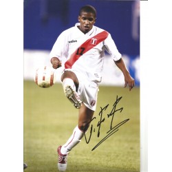 Jefferson Farfán Peru  Signed 12 x 8 inch football photo. 