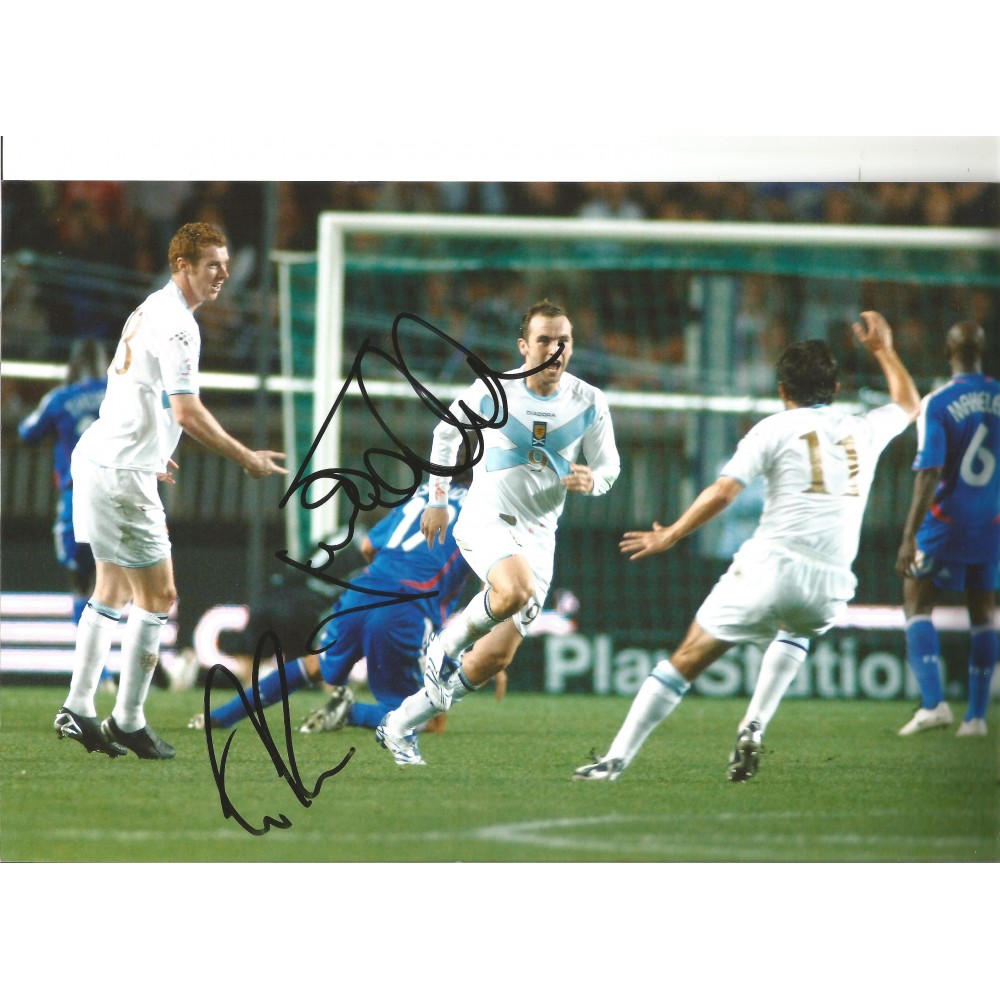 James Mcfadden and Gary Caldwell Scotland signed  12 x 8 colour football photo.