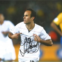 Landon Donovan USA Signed 10 x 8 inch football photo. Landon Donovan USA Signed 10 x 8 inch football photo.