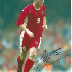 John Hartson Wales Signed 10 x 8 inch football photo. John Hartson Wales Signed 10 x 8 inch football photo.