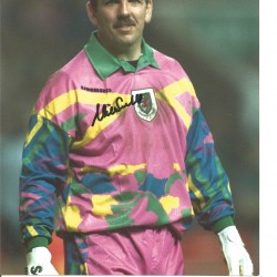 Football Neville Southall 10x8 Signed Colour Photo Football Neville Southall 10x8 Signed Colour Photo