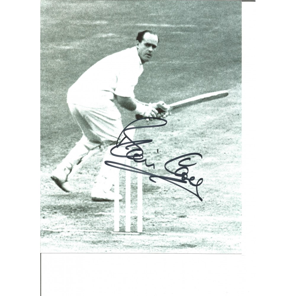 Cricket Brian Close 10x8 Signed B/W Photo Cricket Brian Close 10x8 Signed B/W Photo