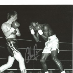 Boxing Colin Jones 10x8 Signed B/W Photo Pictured During His World Title Fight With Don Curry. Boxing Colin Jones 10x8 Signed B/W Photo Pictured During His World Title Fight With Don Curry.