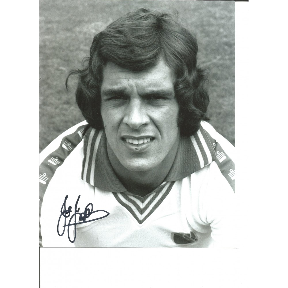 Football Joe Jordan 12x8 Signed Black And White Photo Football Joe Jordan 12x8 Signed Black And White Photo