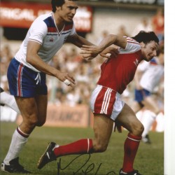 Football Mickey Thomas 12x8 Signed Colour Photo Football Mickey Thomas 12x8 Signed Colour Photo