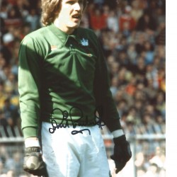 Football Phil Parkes 10x8 Signed Colour Photo Football Phil Parkes 10x8 Signed Colour Photo