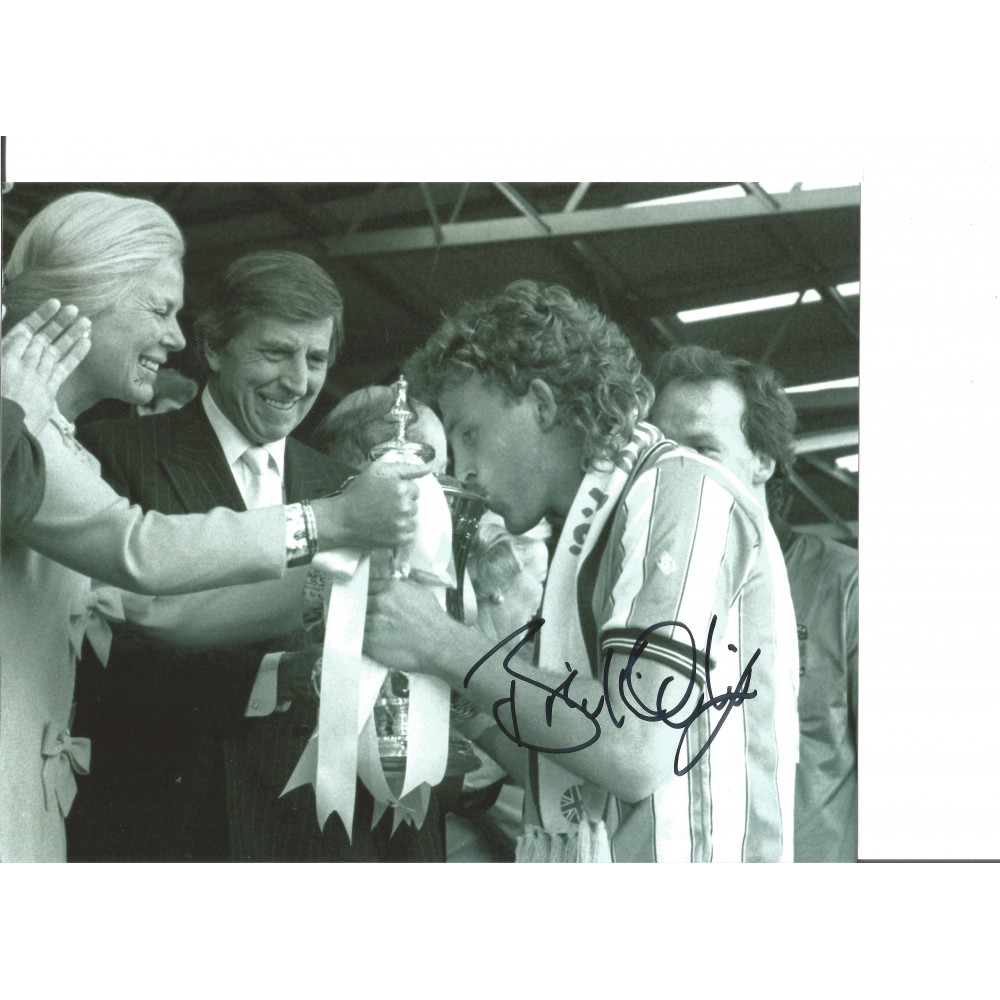 Football Brian Kilcline 10x8 Signed B/W Photo Football Brian Kilcline 10x8 Signed B/W Photo